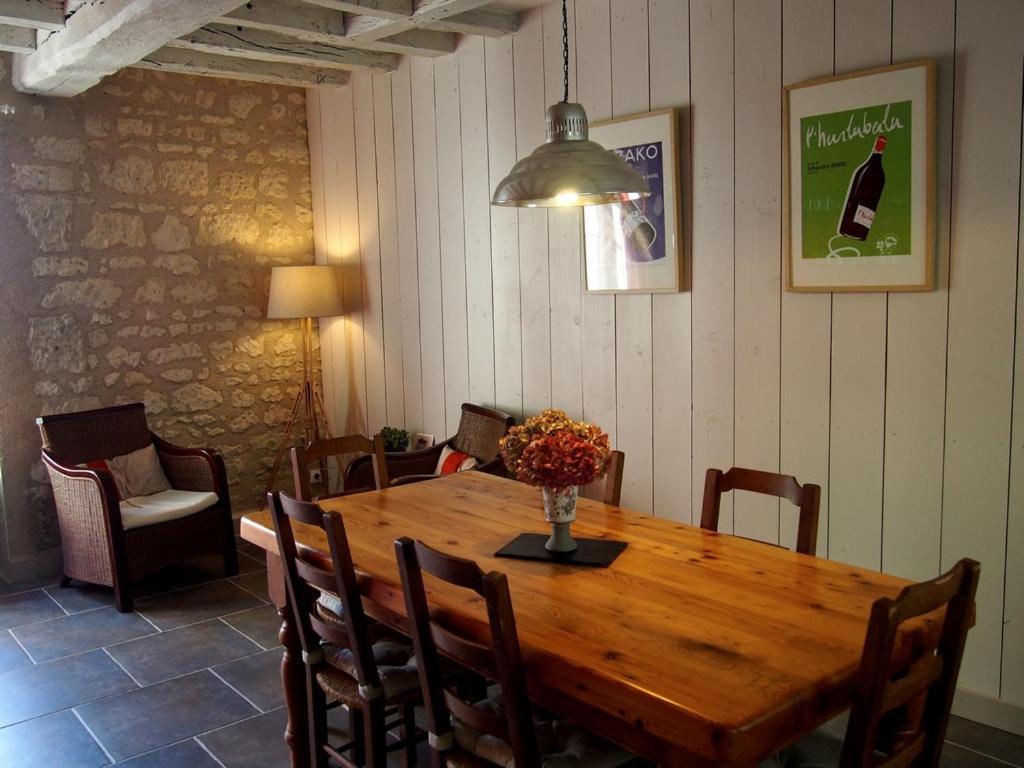 Chambres D'Hotes Rue Du Poids Bourgueil Eksteriør billede
