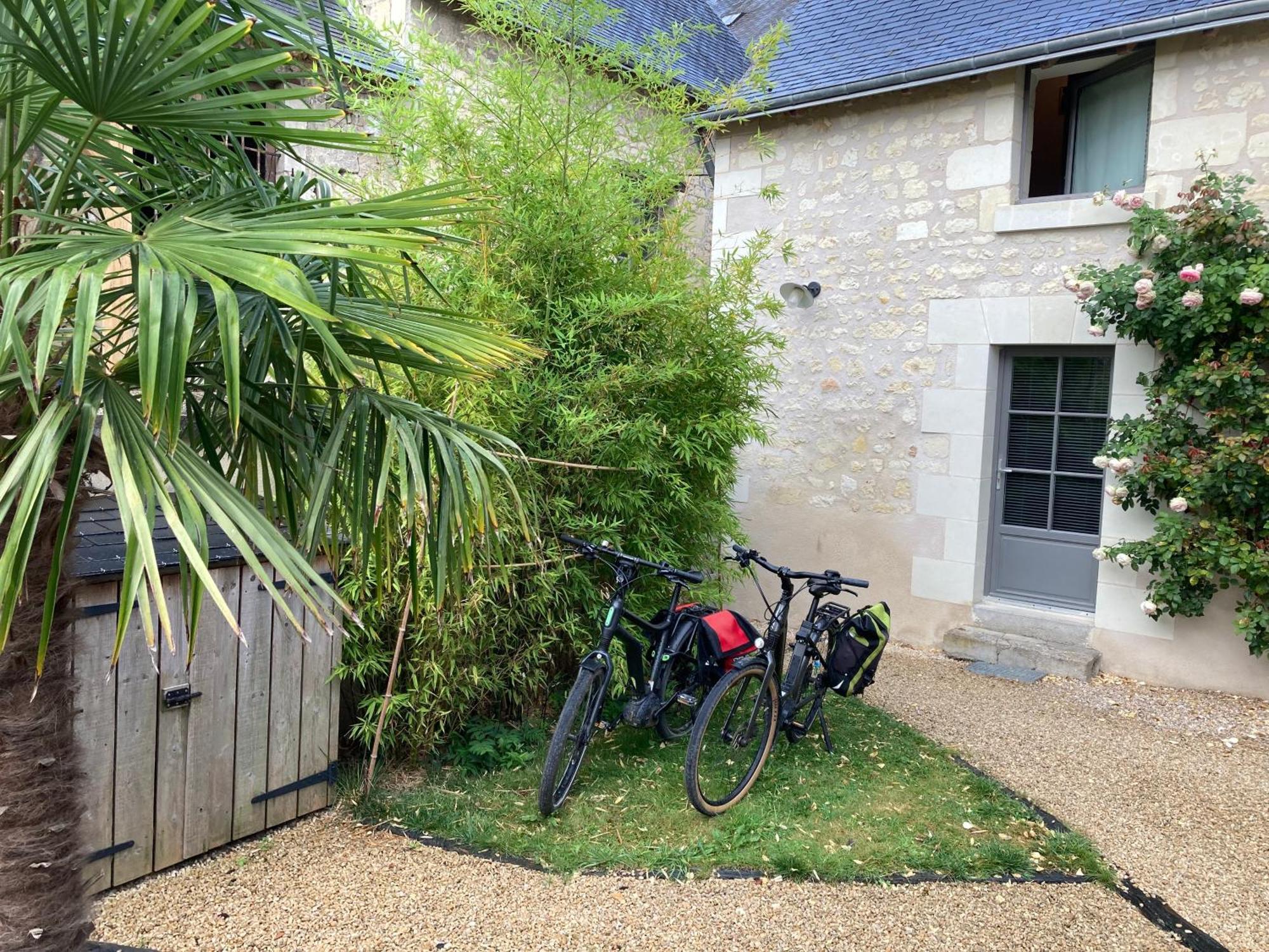 Chambres D'Hotes Rue Du Poids Bourgueil Eksteriør billede